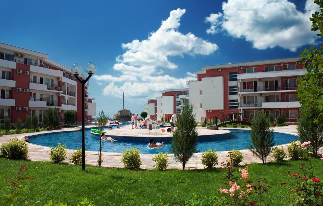 Privilege Fort Beach - Sea Viev Premium Apartments Еленіте Екстер'єр фото